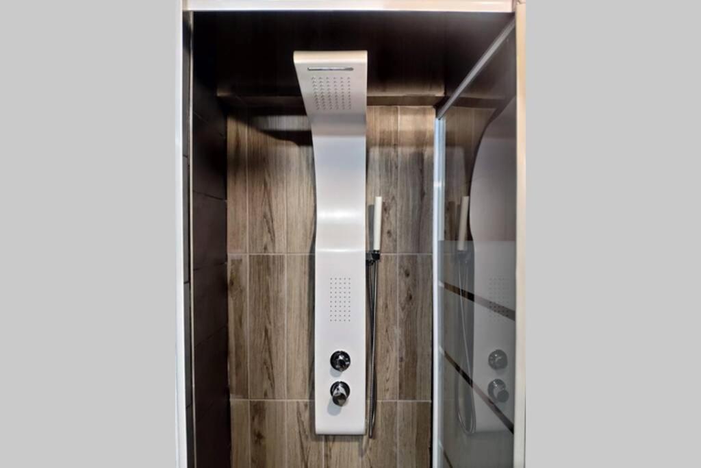 Deluxe Apartment By Prima Lodging Thessaloníki Eksteriør billede